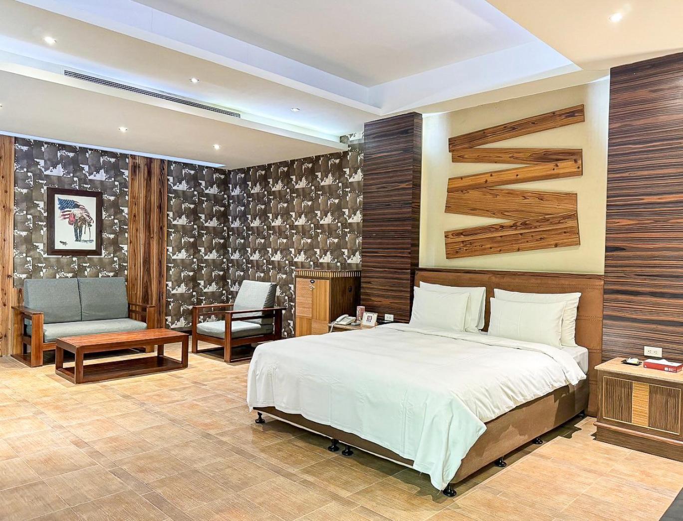 All-Ur Boutique Motel -Chia Yi Branch Chiayi City Exterior photo